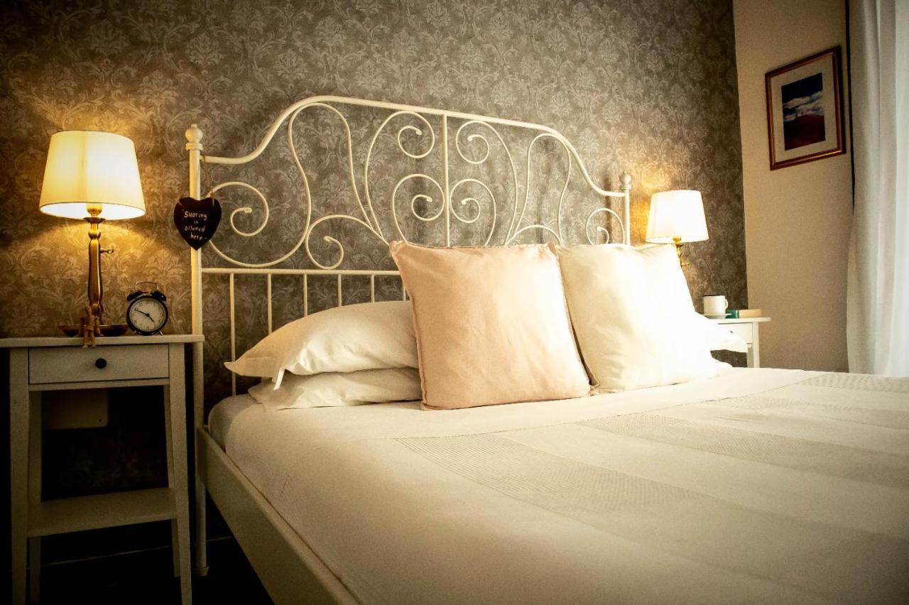 Guest House Camilla Алгеро Екстериор снимка