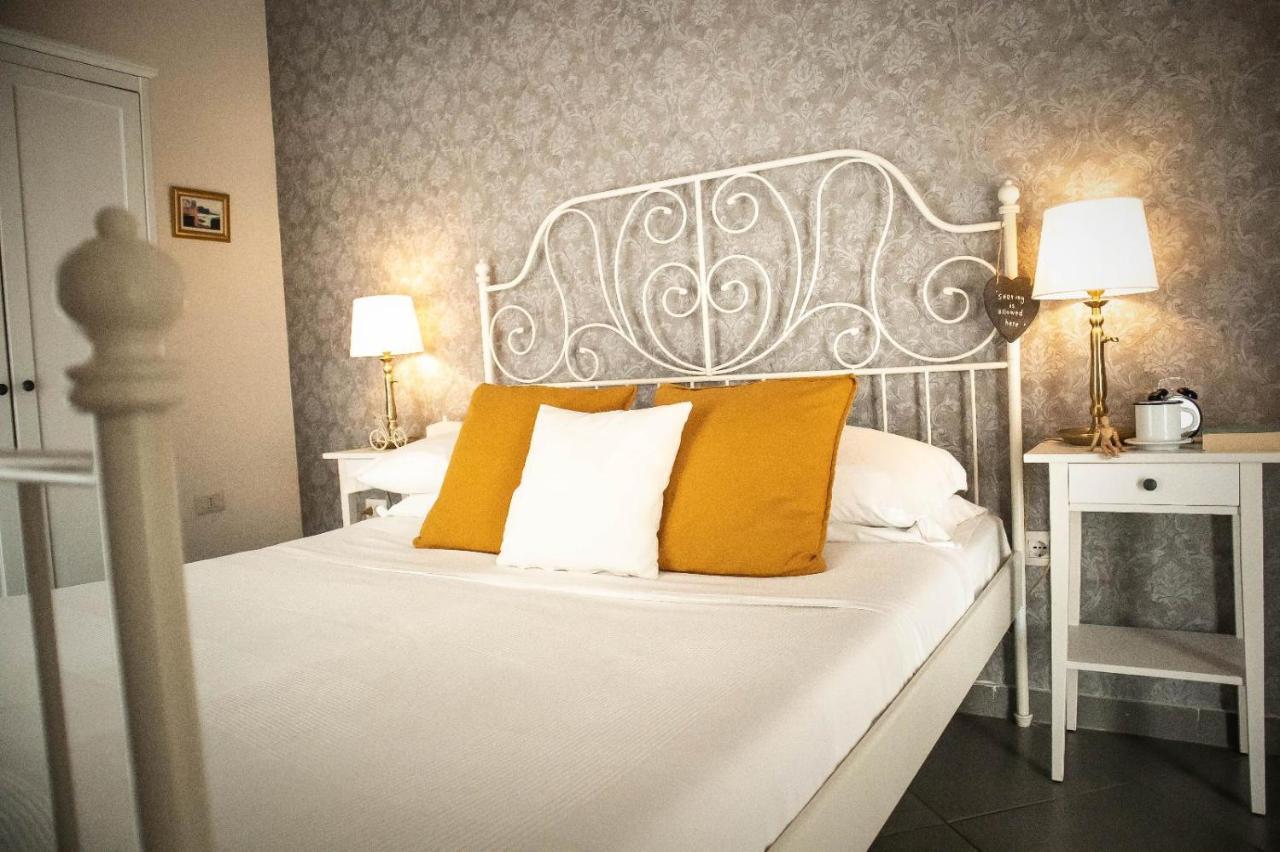Guest House Camilla Алгеро Екстериор снимка