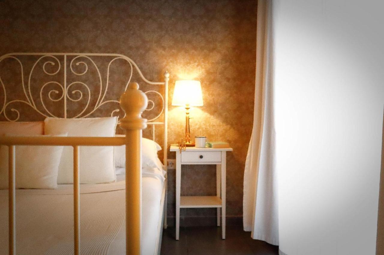 Guest House Camilla Алгеро Екстериор снимка